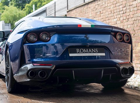 Ferrari 812 Superfast 24