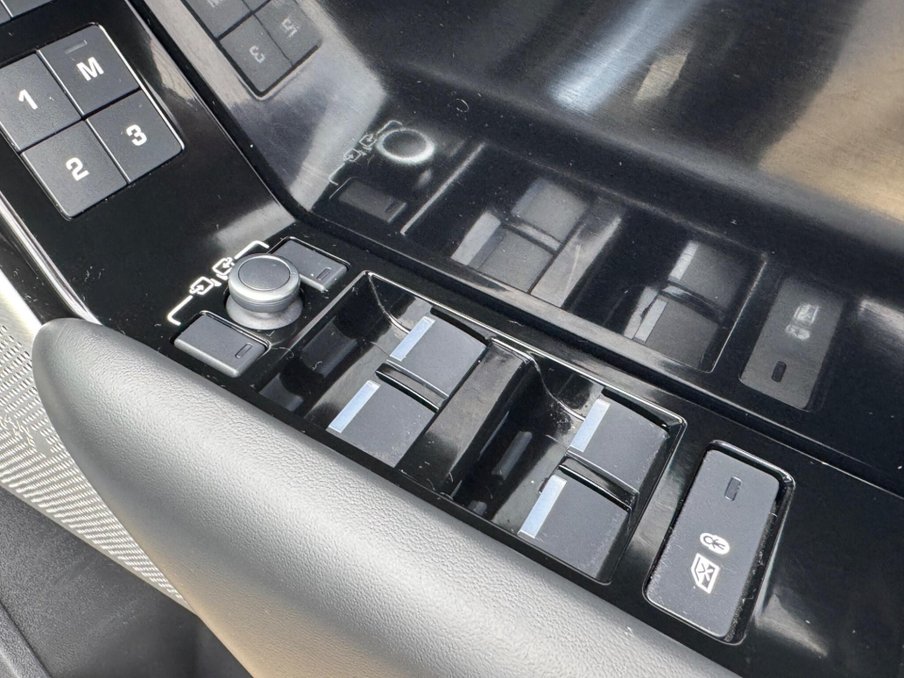 2020 Land Rover Range Rover Velar — image 55