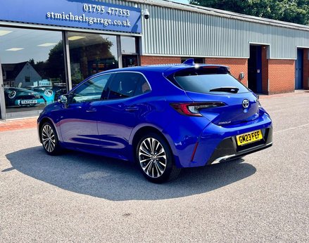 Toyota Corolla 1.8 Corolla Design HEV CVT 5dr 9