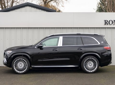 Mercedes-Benz GLS 600 First Class 2