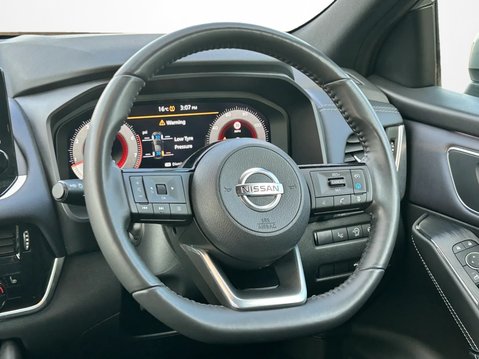 Nissan Qashqai 1.3 DiG-T MH 158 Tekna 5dr 17