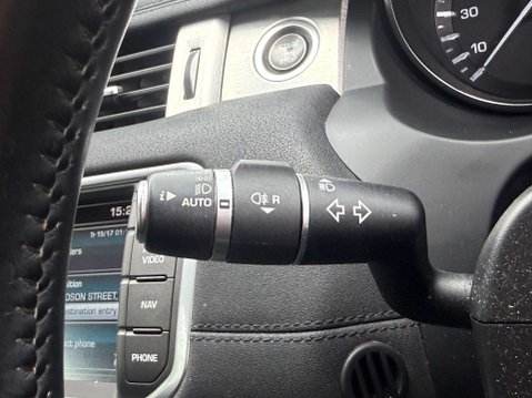 Land Rover Range Rover Evoque 2.2 Range Rover Evoque Pure Tech SD4 4WD 5dr 31