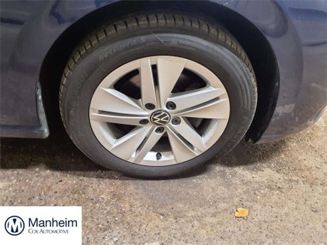 Volkswagen Golf 1.5 eTSI MHEV Life Hatchback 5dr Petrol Hybrid DSG Euro 6 (s/s) (150 ps) 4