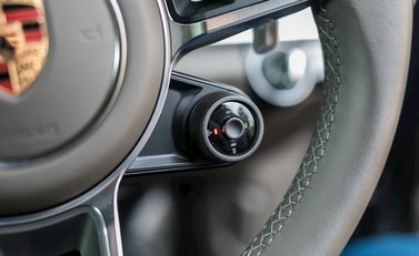 Porsche Panamera Turbo S E-Hybrid Executive 22