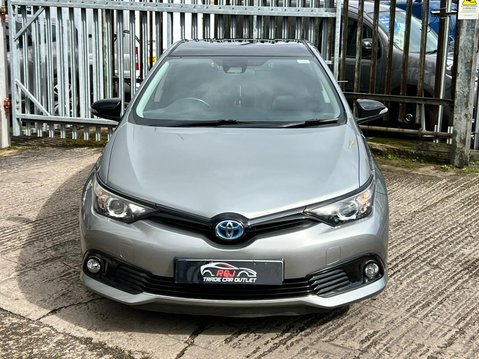 Toyota Auris VVT-I GB25 8
