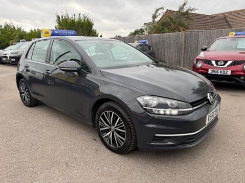 Volkswagen Golf 1.6 TDI SE Nav Euro 6 (s/s) 5dr 4