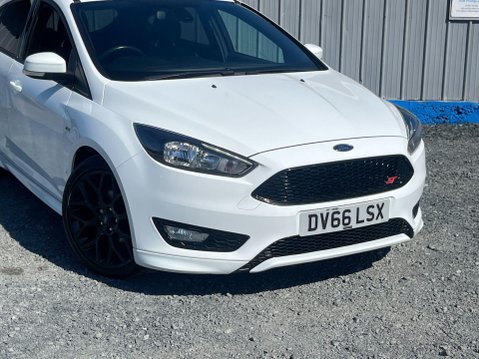 Ford Focus 1.5 TDCi ST-Line Euro 6 (s/s) 5dr 39