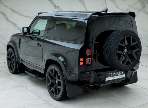 Land Rover Defender 90 V8 P525 Urban 9