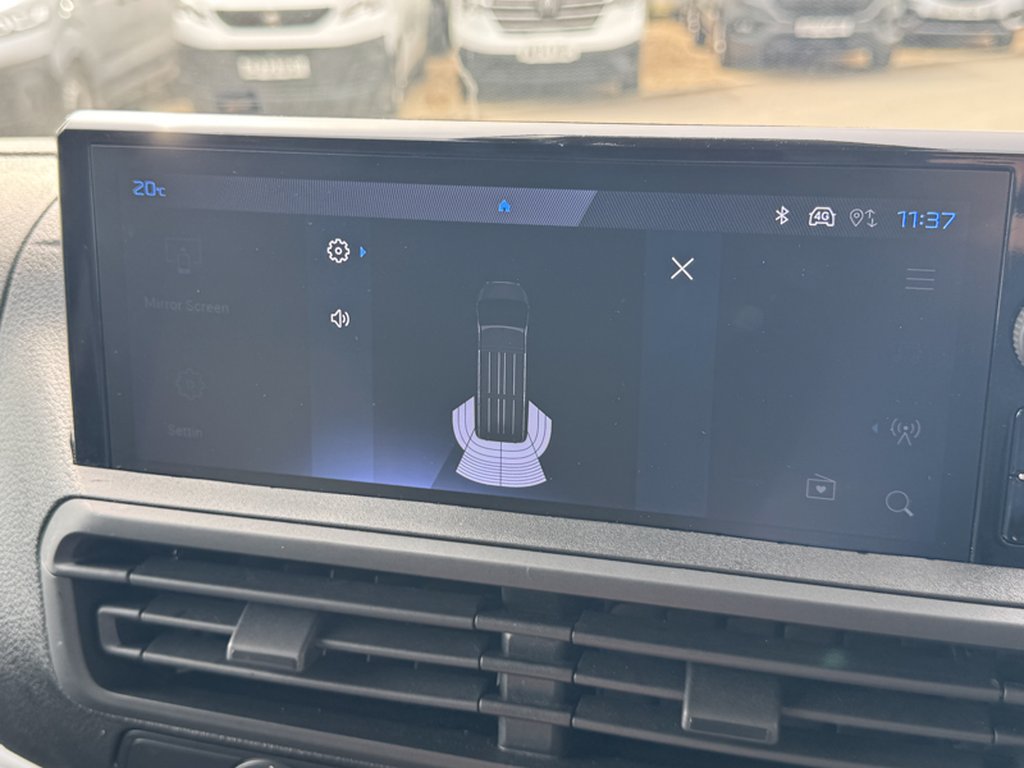 2025 Peugeot ExpertXLWB L3H1 Low Roof Professional Air Con Sensors Euro 6 — thumbnail 32 of 51
