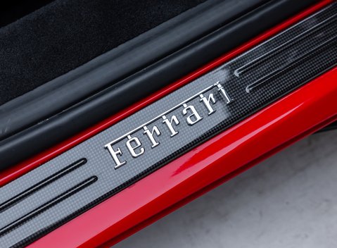 Ferrari F8 Spider 33