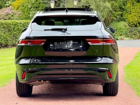 Jaguar F-Pace R-DYNAMIC HSE BLACK 90TH ANNIVERSARY EDITION 34