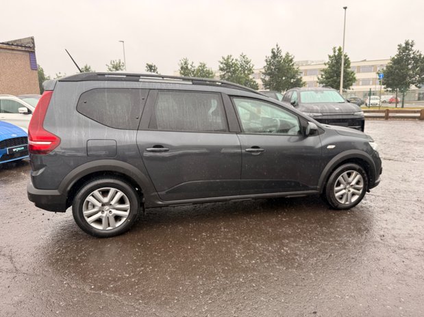 Dacia Jogger COMFORT TCE 8