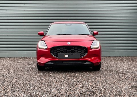 Suzuki Swift Motion 1.2 Mild Hybrid 10