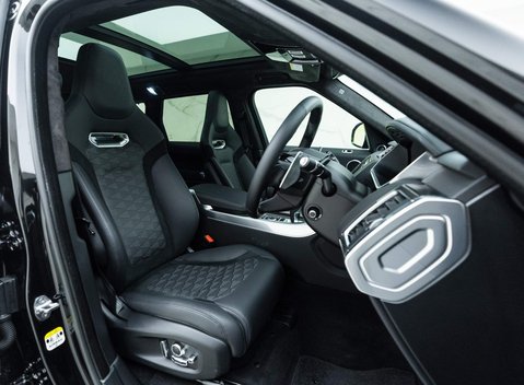 Land Rover Range Rover Sport 5.0 SVR Carbon Edition 6