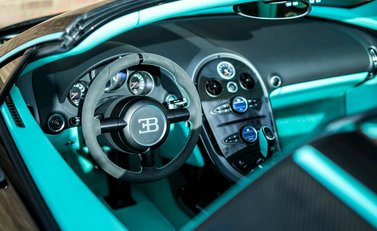 Bugatti Veyron Grand Sport Vitesse 24