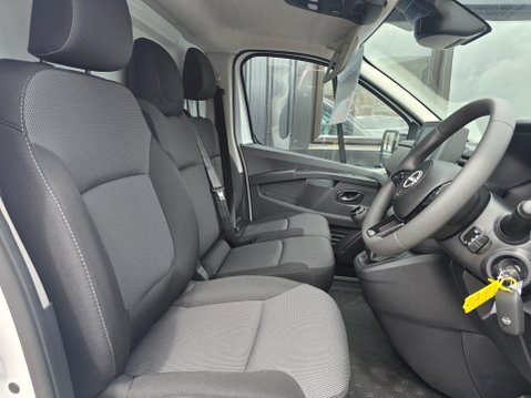 Nissan Primastar DCI ACENTA L1H1 10