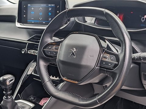 Peugeot 208 PURETECH ALLURE PREMIUM S/S 20