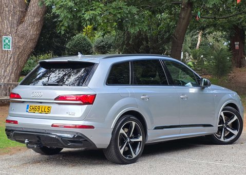 Audi Q7 3.0 Q7 Black Edition 45 TDI MHEV Quattro Auto 4WD 5dr 26