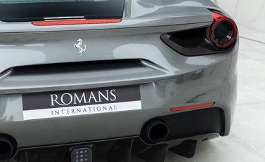 Ferrari 488 GTB 19