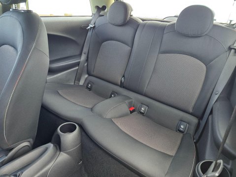 Mini Hatch 1.5 One Euro 6 (s/s) 3dr 23