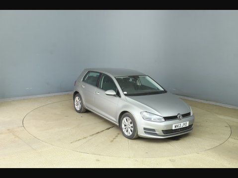 Volkswagen Golf SE TDI BLUEMOTION TECHNOLOGY 1