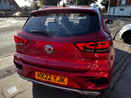 MG ZS EXCLUSIVE T-GDI 3