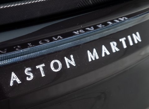 Aston Martin DBS Superleggera 34