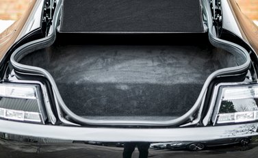 Aston Martin V12 Vantage S 29