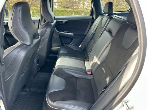 Volvo XC60 2.0 D4 R-Design Nav Auto Euro 6 (s/s) 5dr 15