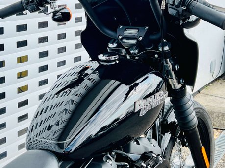 Harley-Davidson Street Dyna Street Bob 1745 