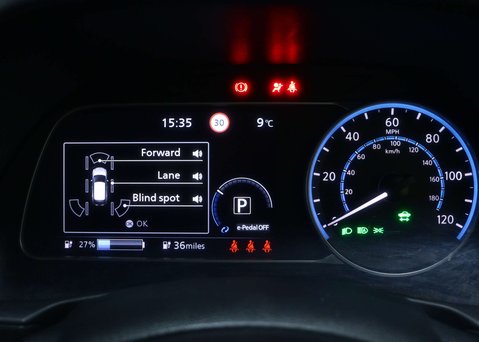 Nissan LEAF Leaf N-Connecta 5dr 17