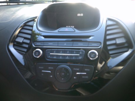 Ford Ka+ ZETEC ONLY 32,000 MILES FROM NEW 13