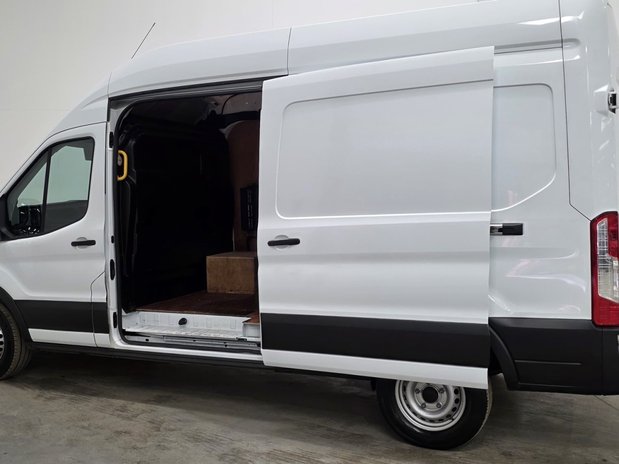 Ford Transit TRANSIT 350 L3 DIESEL AWD 2.0 Eco Blue 130ps H3 Leader Van 11