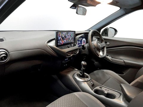 Nissan Juke 1.0 DIG-T N-Connecta SUV 5dr Petrol Manual Euro 6 (s/s) (114 ps) Air Con - 29