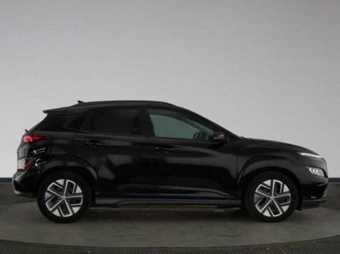 Hyundai KONA PREMIUM 4