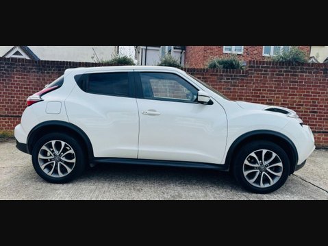 Nissan Juke 1.6 Tekna SUV 5dr Petrol XTRON Euro 6 (117 ps) 5