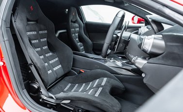 Ferrari 812 Competizione 12