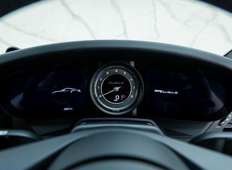 Porsche 911 Turbo S (992) 16