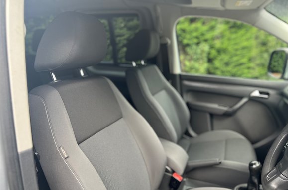 Volkswagen Caddy Maxi Life C20 LIFE TDI 5/7 SEATS VISTA WHEELCHAIR CONVERSION 20