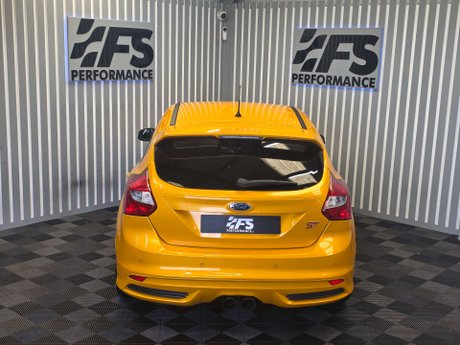 Ford Focus 2.0T EcoBoost ST-3 Hatchback 5dr Petrol Manual Euro 5 (s/s) (250 ps) 17