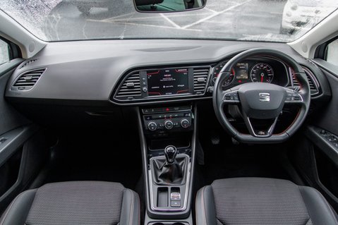 SEAT Leon TSI FR TECHNOLOGY 3