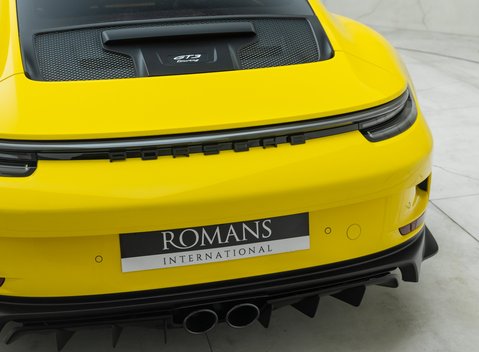 Porsche 911 GT3 TOURING (992) 31