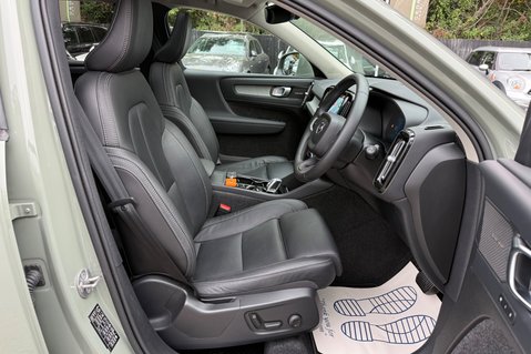 Volvo XC40 B3 ULTRA 31