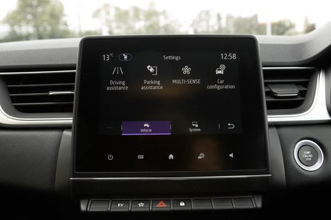 Renault Captur TECHNO E-TECH 32