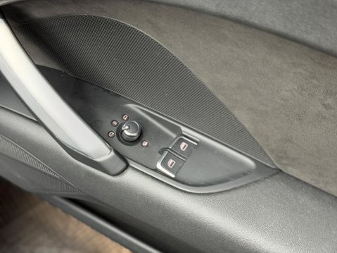 Audi TT 1.8 TFSI S line Euro 6 (s/s) 3dr 38