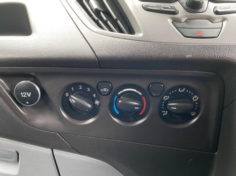 Ford Transit Custom 2.2 TDCi 270 Trend Panel Van 5dr Diesel Manual L1 H1 (186 g/km, 98 bhp) 22