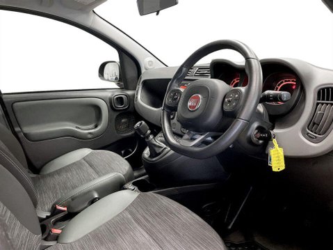 Fiat Panda 0.9 TwinAir 4x4 Hatchback 5dr Petrol Manual Euro 6 (s/s) (90 bhp) Air Con - 12