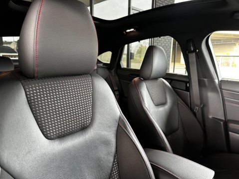 Ford Mondeo 2.0 EcoBlue ST-Line Edition Auto Euro 6 (s/s) 5dr 29