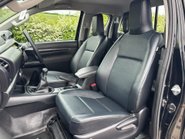 Toyota Hilux Active ECB 4WD D-4D Pickup 3