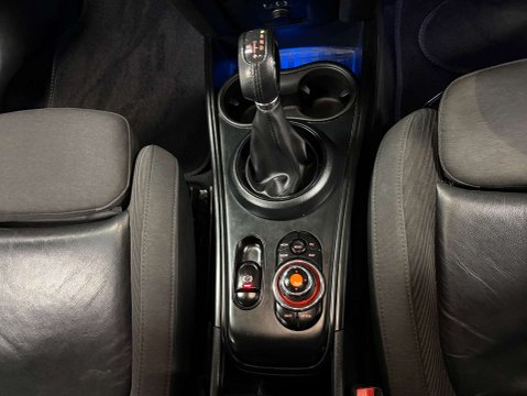Mini Countryman 1.5 Countryman Cooper Auto 5dr 27